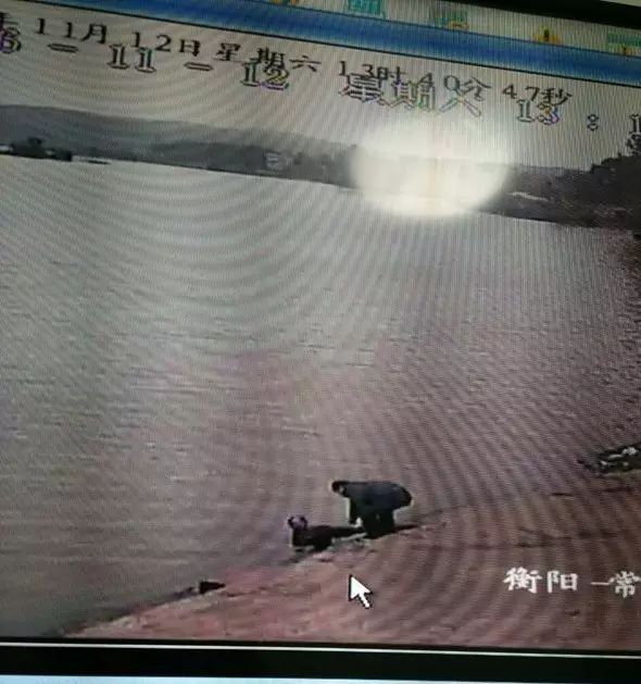 煙洲醉漢掉河中，海事監(jiān)控顯神威！