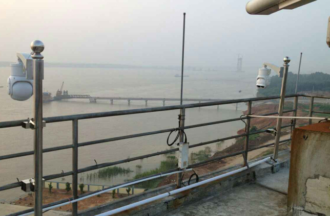 華瑞通電動變倍攝像機，自動調焦 易用省心