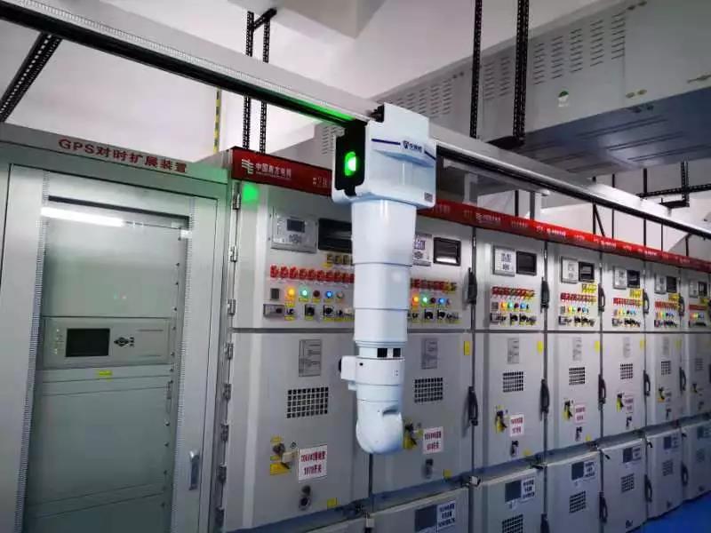 海南南方電網迎來了“新客人”———電網巡檢機器人
