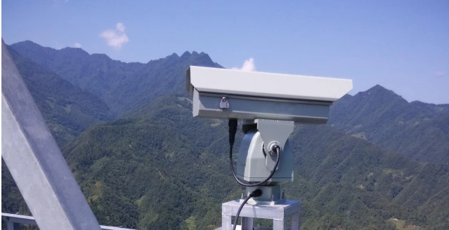 一個成功的森林防火監(jiān)控解決方案，背后離不開一臺雙光譜云臺攝像機(jī)默默付出
