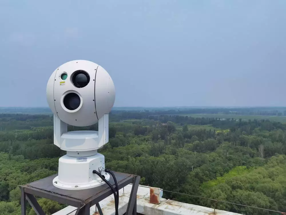 森林火災監控球機在森林防火預警監測解決方案之中發揮的作用有啥？