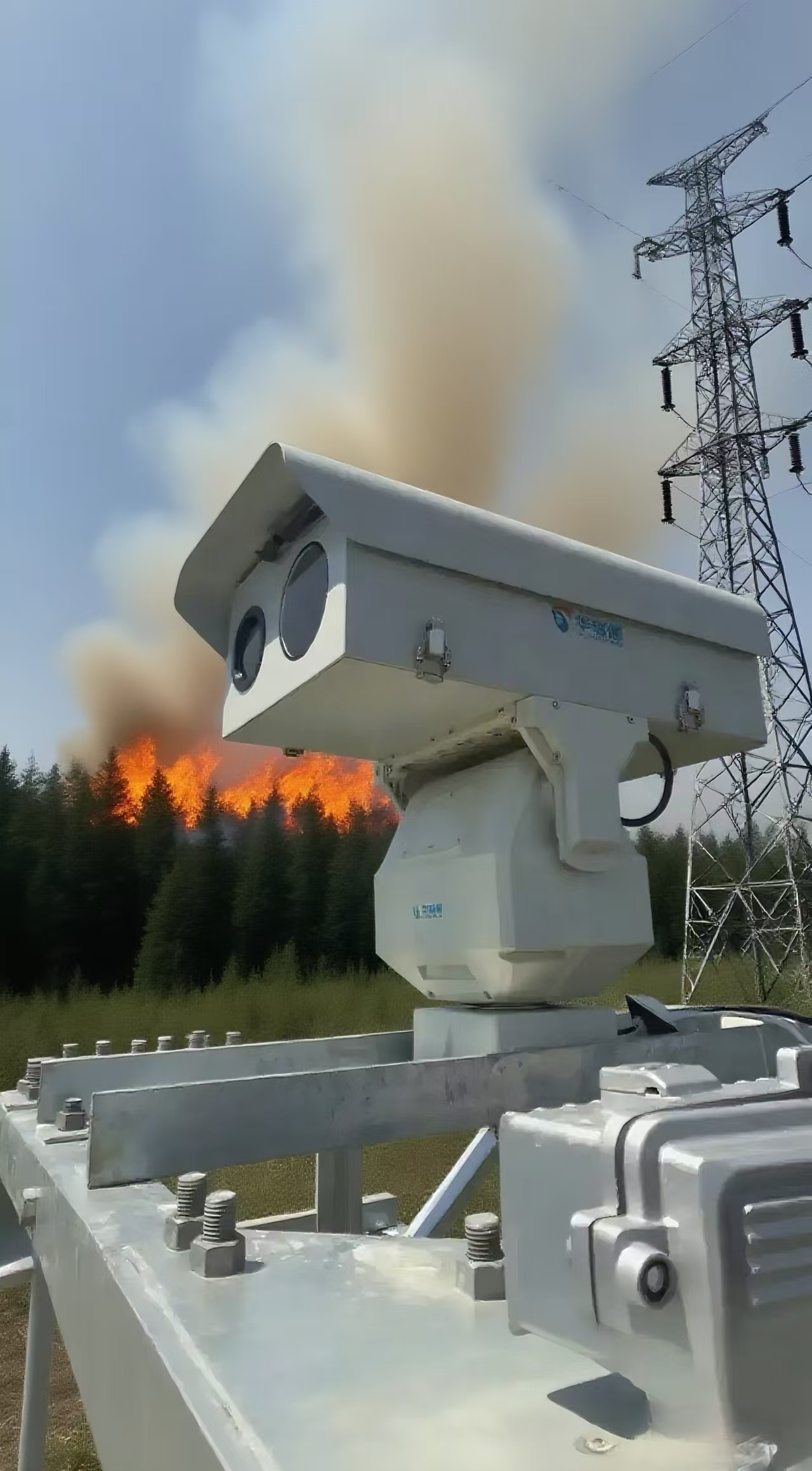 秋高氣爽干燥季，林火高發期！華瑞通雙光譜攝像機+經緯度地圖預警系統聯動方案