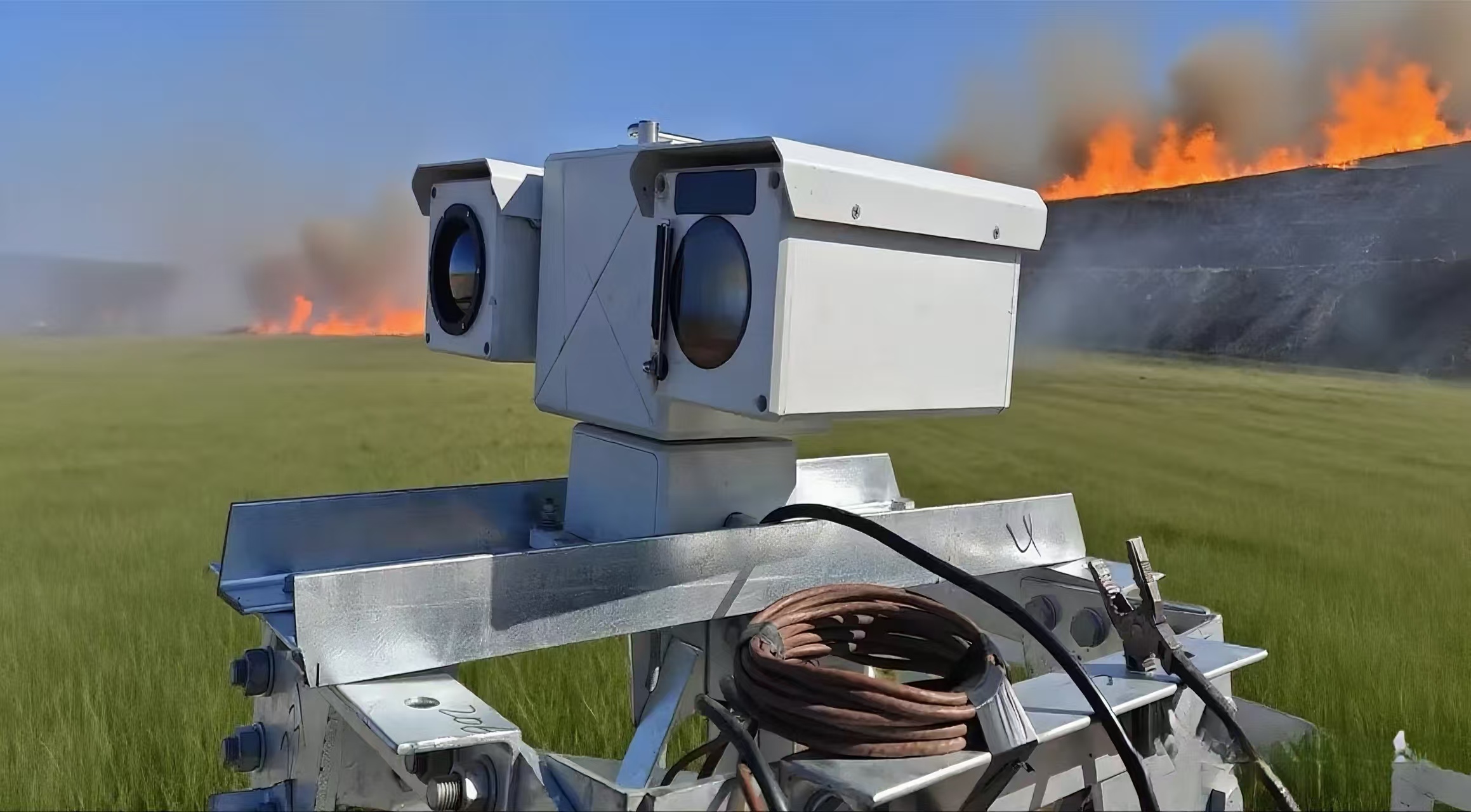符合新規標準：論熱成像雙光譜攝像機與3公里監控半徑在森林防火中的必要性